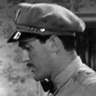 Kirk Alyn (1910 - 1999) (电影演员)