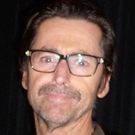 Kirk Fox, 56 (Comédien)