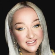 Kirsty Meakin, 47 (YouTube明星)