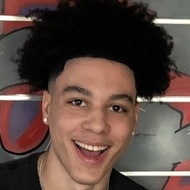 Kj2cozy, 20 (TikTok明星)