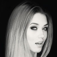 Klaudia Antos, 29 (Danseur)