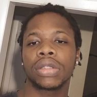 KneeCaps, 27 (YouTube明星)