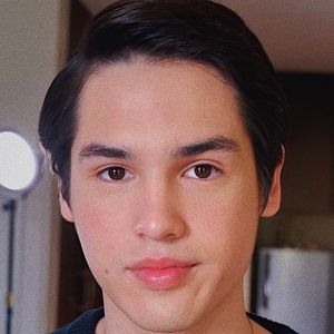 Kobie Brown, 23 (TV Actor)