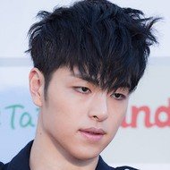 Koo Junhoe, 26 (Chanteuse pop)