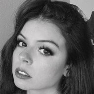 Kouklitsa, 27 (YouTube明星)