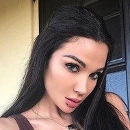 Kristina Basham, 37 (Instagram Star)