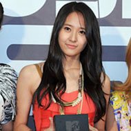 Krystal Jung, 29 (Nữ diễn viên truyền hình)