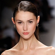 Ksenia Kahnovich, 38 (模特)