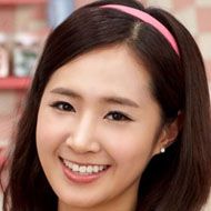 Kwon Yuri, 34 (Cantante Pop)