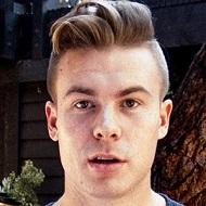 Kyle Reynolds, 33 (Pop Zangers)