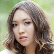 Kylee Saunders, 31 (World Music Singer)