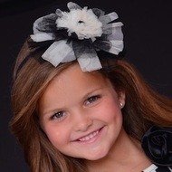 Landree Douglas, 16 (现实之星)