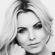 Lara Jade, 34 (Photographer)