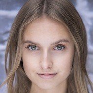 Lara Wollington, 20 (舞台女演員)