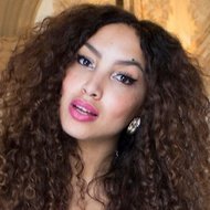 Larissa Bruin, 34 (Блогер)