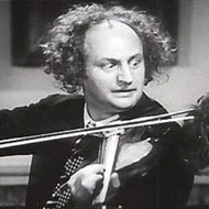 Larry Fine (1902 - 1975) (电影演员)