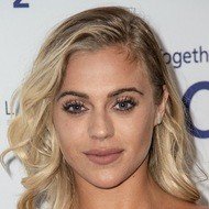 Laura Crane, 30 (Surfista)