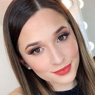 Laura Mejía, 26 (YouTube Star)