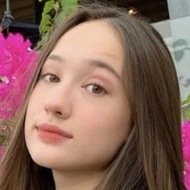 Laura Moane, 19 (Likee 明星)