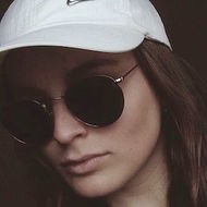 Laura Vaughan, 25 (YouNow明星)