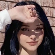 Lauren Burch, 23 (TikTok明星)