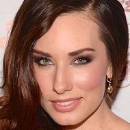 Lauren Elaine, 42 (時裝設計師)