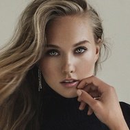 Lauren Howe, 30 (Modella)