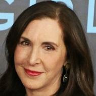 Laurie Simmons, 74 (攝影家)