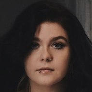 Leanna Firestone, 24 (TikTok明星)