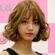 Lee Hyeri, 31 (Cantante pop)