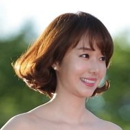 Lee Jung-hyun, 44 (流行歌手)