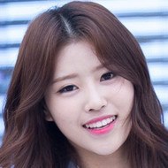Lee Mi-joo, 29 (Pop Singer)