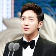 Lee Sang-yeob, 42 (电视演员)