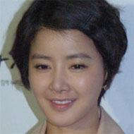 Lee Si-young, 41 (TV Actress)