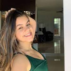 Leidy Laura, 19 (TikTok Star)
