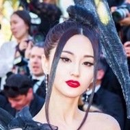 Leni Lan Yan, 35 (Киноактриса)