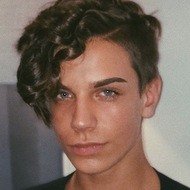 Leo Ristorto, 24 (Pop Singer)