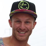 Leon Bustin, 36 (Star di YouTube)