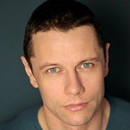 Leon Ockenden, 45 (TV Schauspieler)