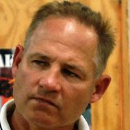 Les Miles, 70 (足球教练)