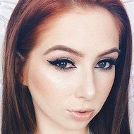 Lesley Converse, 31 (YouTube Star)