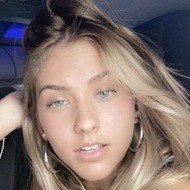 Lexxi.hall, 22 (TikTok Star)