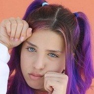 Leyla Star, 17 (YouTuber)