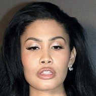 Leyna Bloom, 33 (Người mẫu)