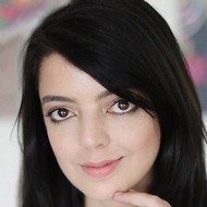 Lia Camargo, 39 (Blogger)