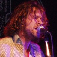 Liam O Maonlai, 60 (Cantante de Rock)