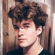 Liam Ross, 26 (Gitarist)