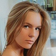 Lies Zhara, 24 (TikTok Star)