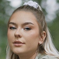 Liina Ariadne Pedanik, 25 (流行歌手)