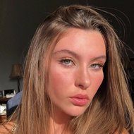 Lilah Delbos, 22 (TikTok Star)
